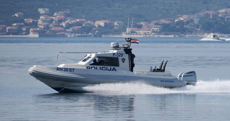 Splitska policija u tjedan dana kaznila 32 osobe zbog glisiranja preblizu obali