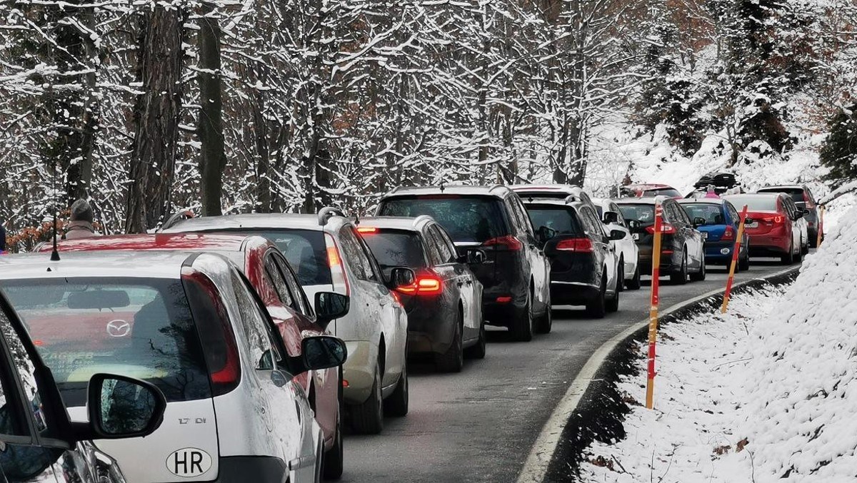 HAK: Nemojte kretati autom na Sljeme iz Zagreba