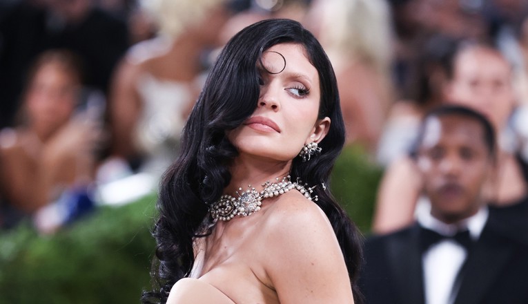 Kylie Jenner: "Obrve su mi uništene" nakon Met Gale