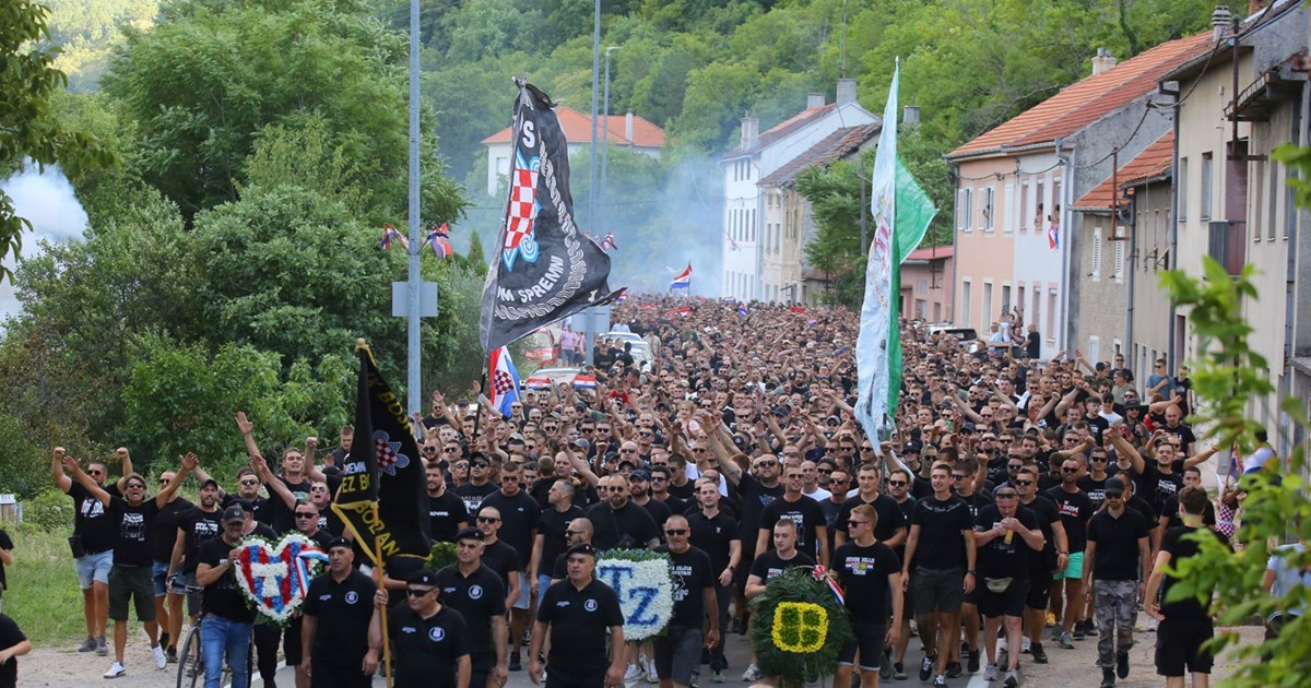 Udruge veterana osudile mimohod navijača bez hrvatske zastave i veličanje HOS-a