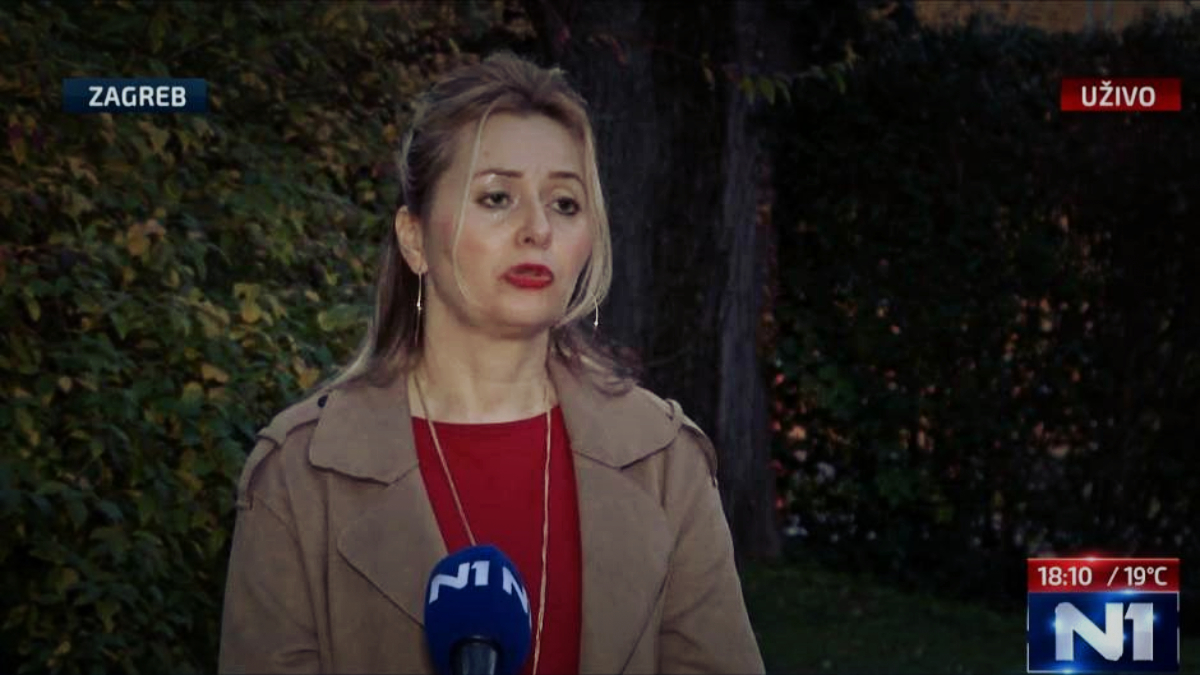 Capakova zamjenica: Zasad se držimo nastave u školama