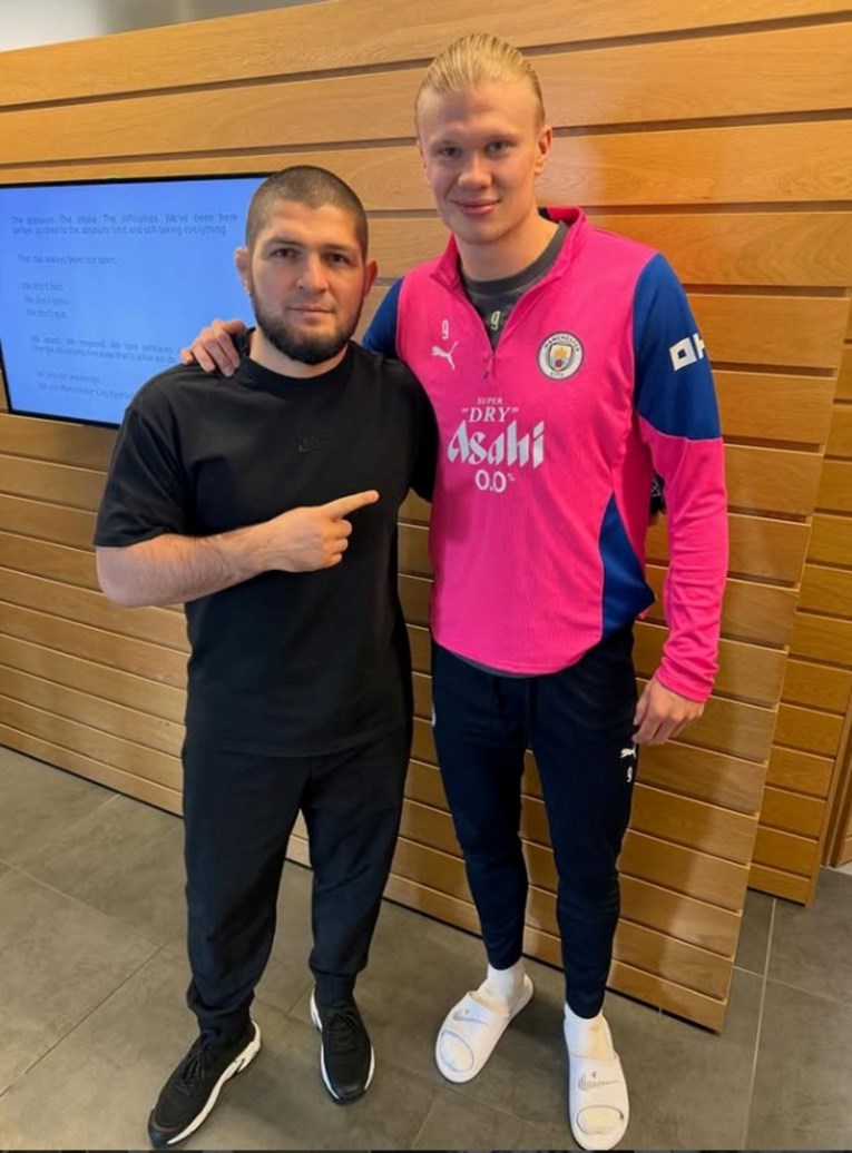 Haaland se fotkao s Khabibom, fanovi ističu poruku iza njih: "Ovo može biti neugodno"