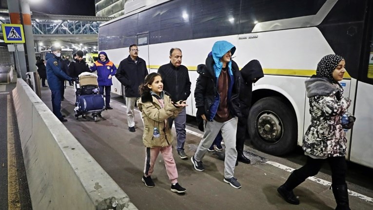Specijalnim letom kući vraćena 103 Rusa evakuirana iz Gaze