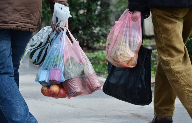 Od Nove godine zabranjuju se plastične vrećice koje se najviše koriste