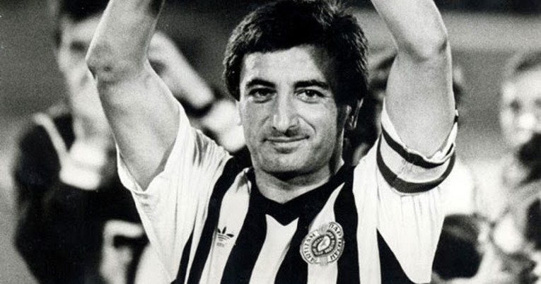 Umro je legendarni Moca Vukotić