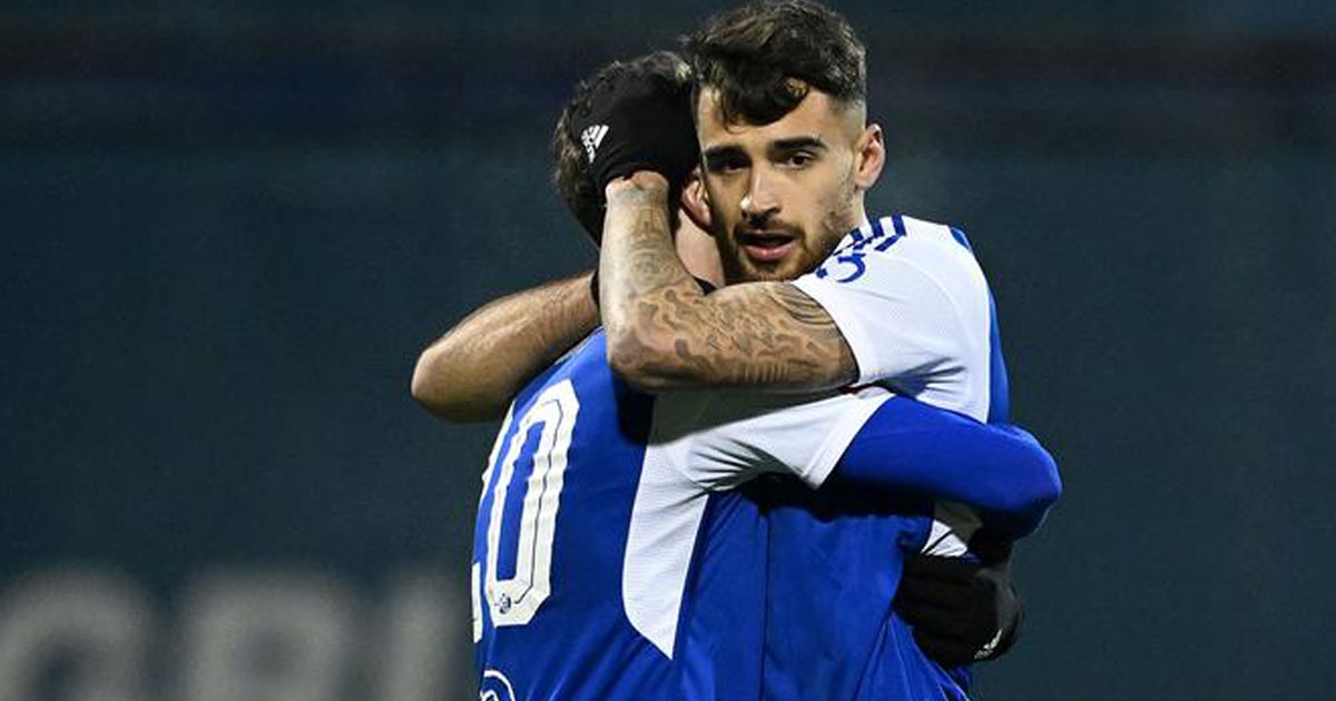 Dinamo je protiv najlošije ekipe lige izgledao grozno, Jakirović se čudio igračima