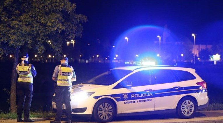 U Splitu Audijem bježao policiji, imao je pištolj i šaku tableta za smirenje