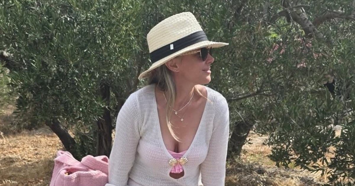 Mirna Maras nosi Birkenstockice koje su idealne za plažu - koštaju 45 eura