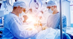 Žene češće umiru nakon operacije ako im je kirurg muškarac, pokazalo je istraživanje