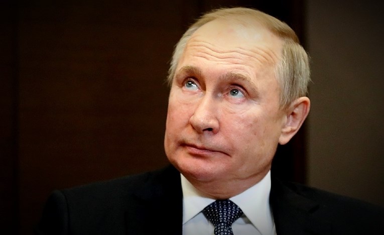 Rusi glasaju na referendumu, ostaje li Putin na vlasti do 2036. godine?
