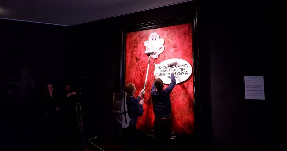Aktivisti za prava životinja uništili prvi službeni portret kralja Charlesa