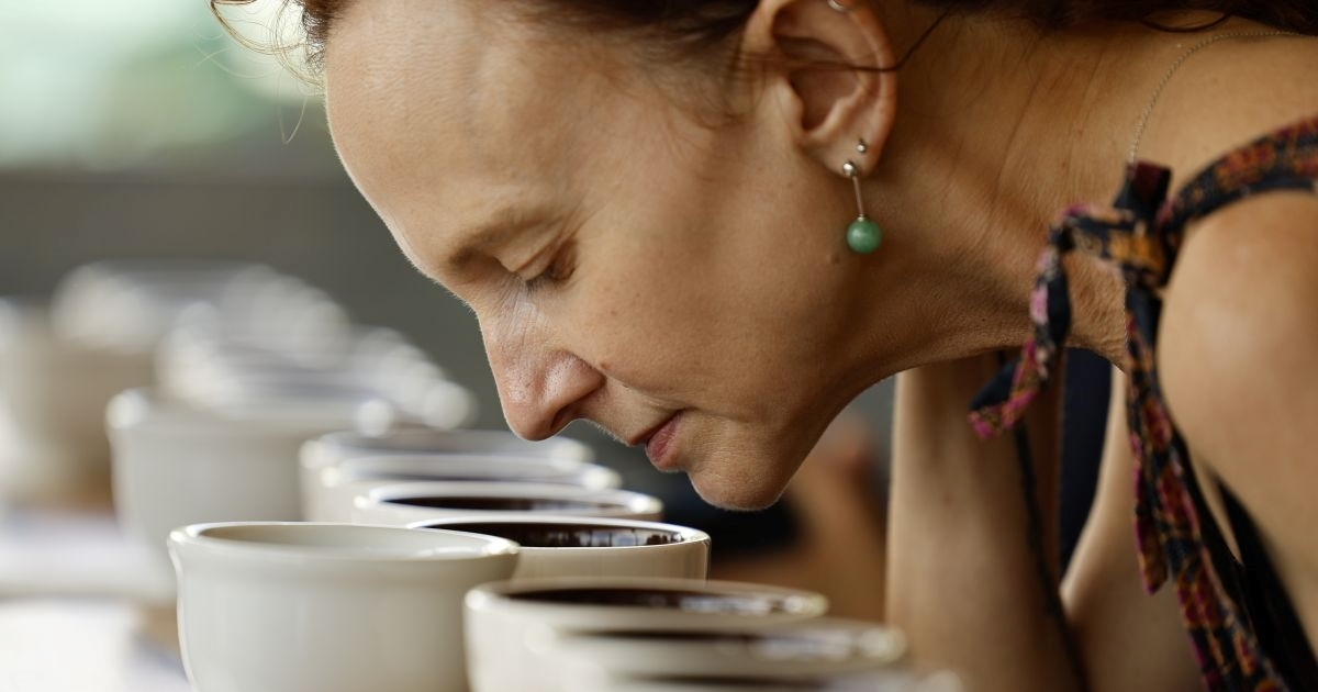 Pogoršava li instant-kava vid?