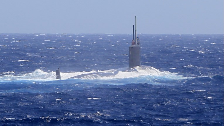 Trump šalje nuklearne podmornice, Rusi se rugaju. Žestoke reakcije i u SAD-u