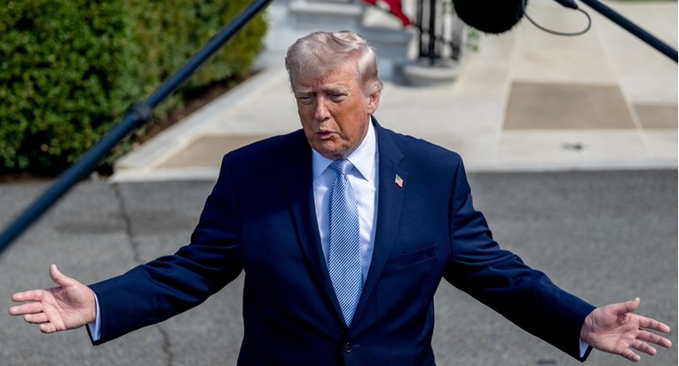 Trump: Uzet ćemo obogaćeni uranij iz Irana