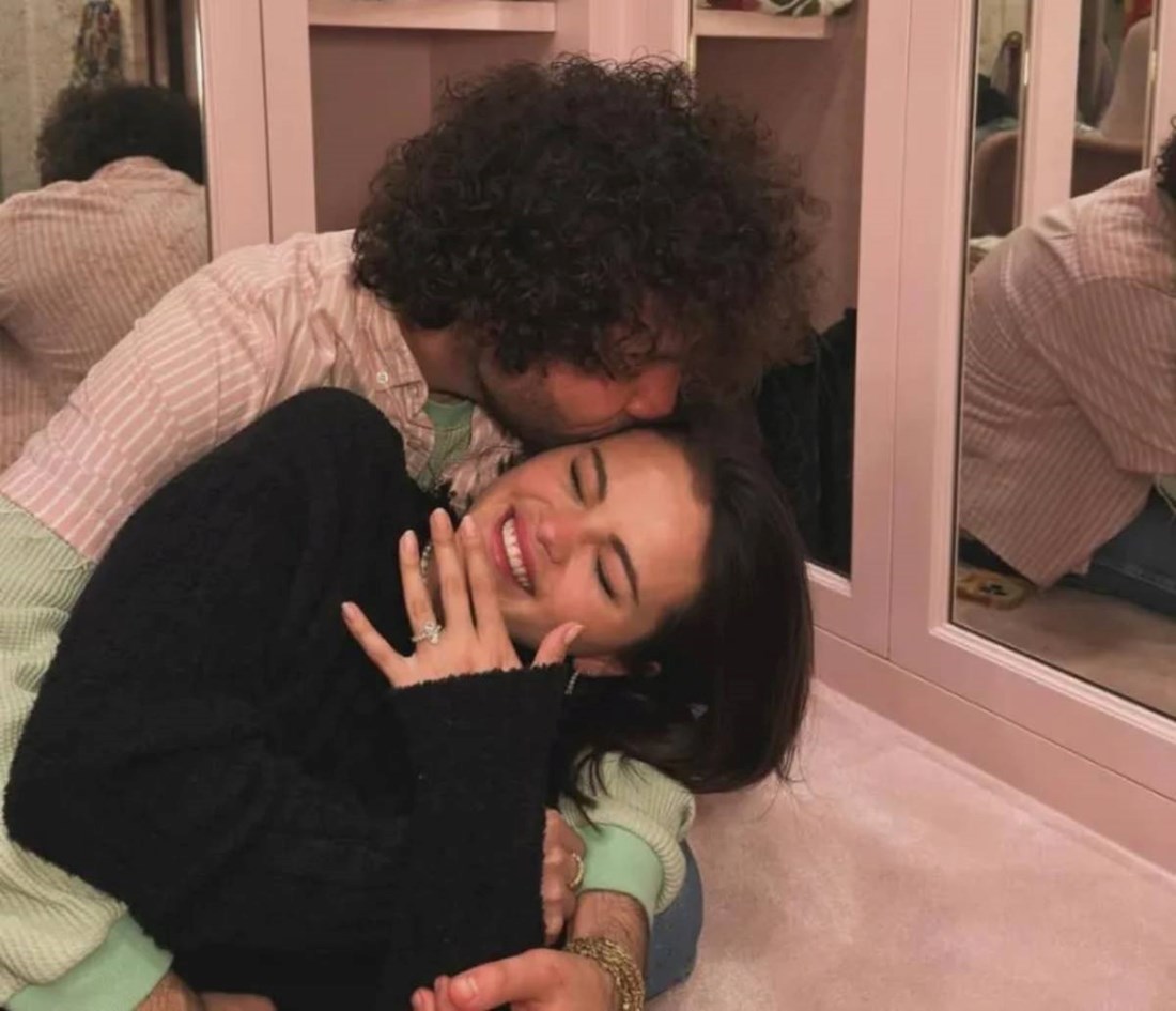 Selena Gomez dobila osip na licu nakon prvog poljupca s Bennyjem