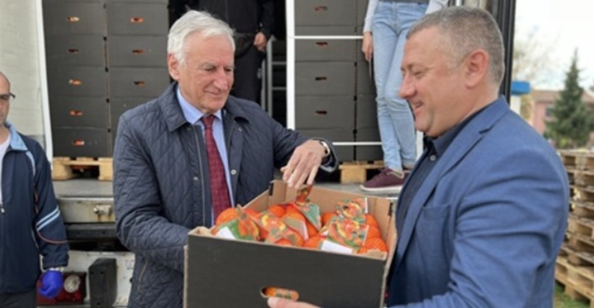 Vukovar dobio 10 tona mandarina na poklon od Dubrovačko-neretvanske županije
