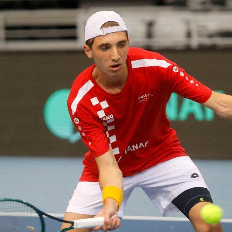 Sin Gorana Ivaniševića (17) ušao u prvo profesionalno finale