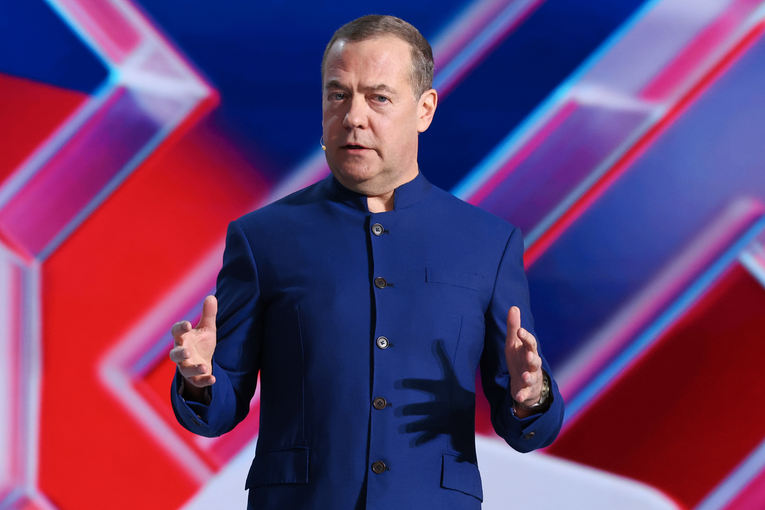 Medvedev: Čestitamo, Finska, sada ste na popisu ruskih nuklearnih meta