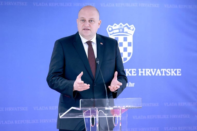 Ministar najavio: "Lokalne samouprave odlučuju o prodaji alkohola od 20 do 6 sati"