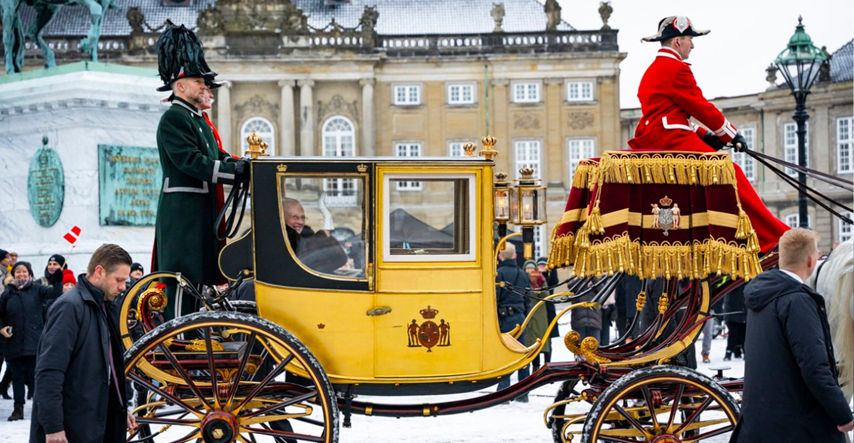Danska kraljica provozala se zadnji put u zlatnoj kočiji prije odstupanja s dužnosti
