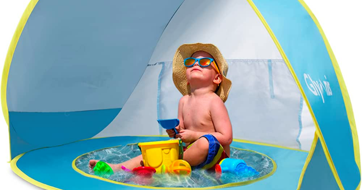 S bebom na plaži? Evo što spakirati, a ovaj 2u1 proizvod je must have!