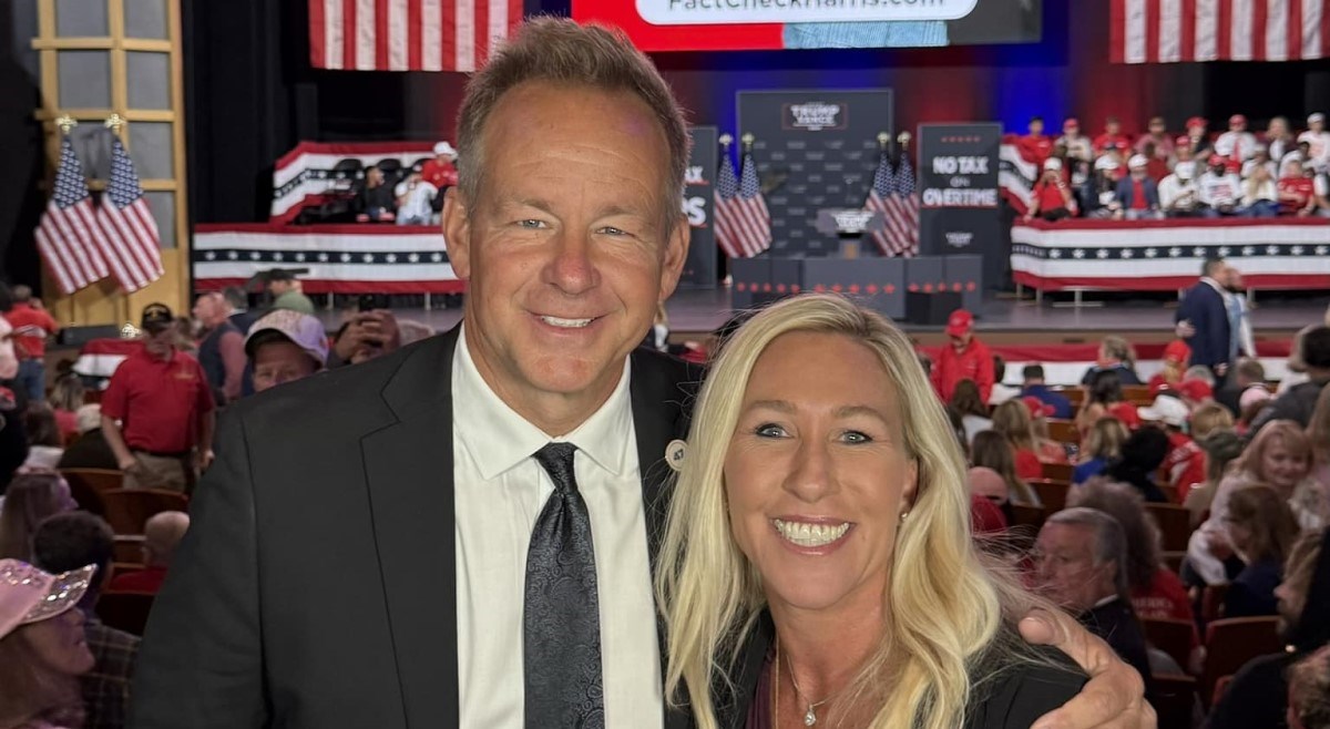 VIDEO Tko je novinar koji je Zelenskog pitao ima li on uopće odijelo?