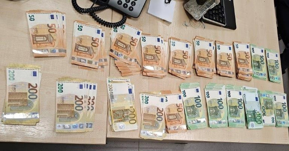 FOTO Carinici na A3 pronašli 20.000 eura ispod sjedala kamiona