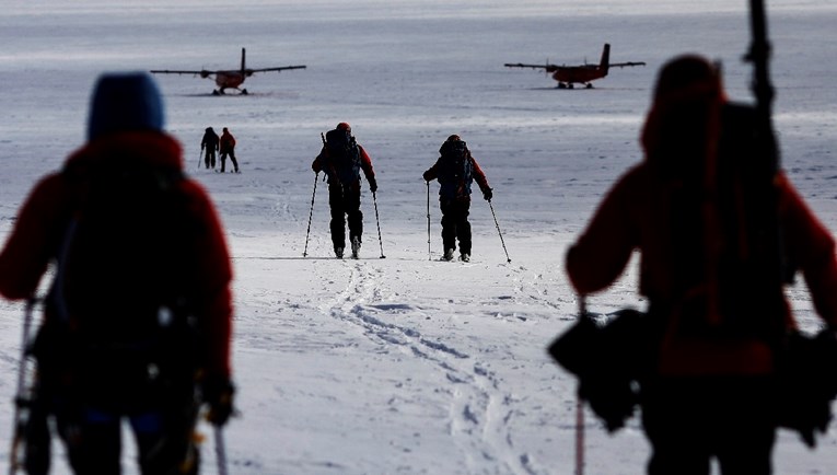 Korona stigla i na Antarktiku, zaražena većina djelatnika polarne postaje