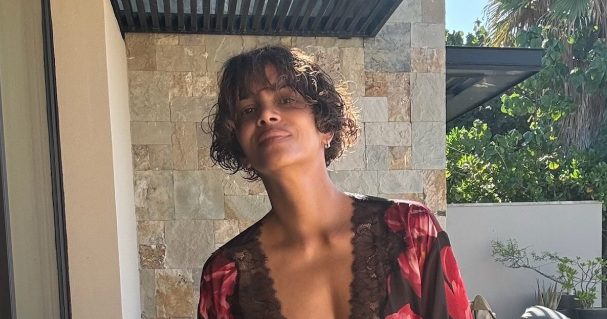 Halle Berry proslavila 60. rođendan vrućim fotkama