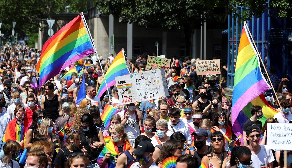U Berlinu se održava Pride, očekuje se do pola milijuna ljudi