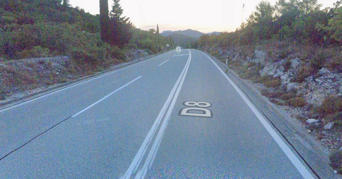 Pijan i s kokainom u autu divljao kod Stona. U autu bila i njegova obitelj