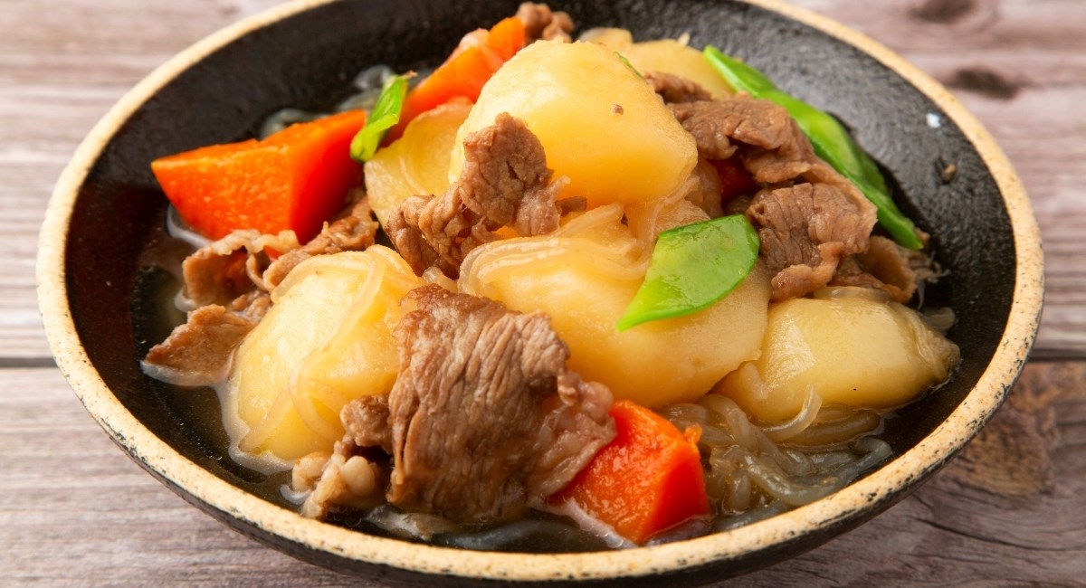 Skromno jelo na žlicu koje u Japanu kuhaju kod kuće i u školskim kantinama