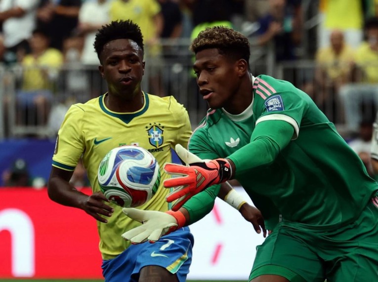 Top transferi: PSG poslao avion po golmana, ali posao propao. City želi mega-transfer
