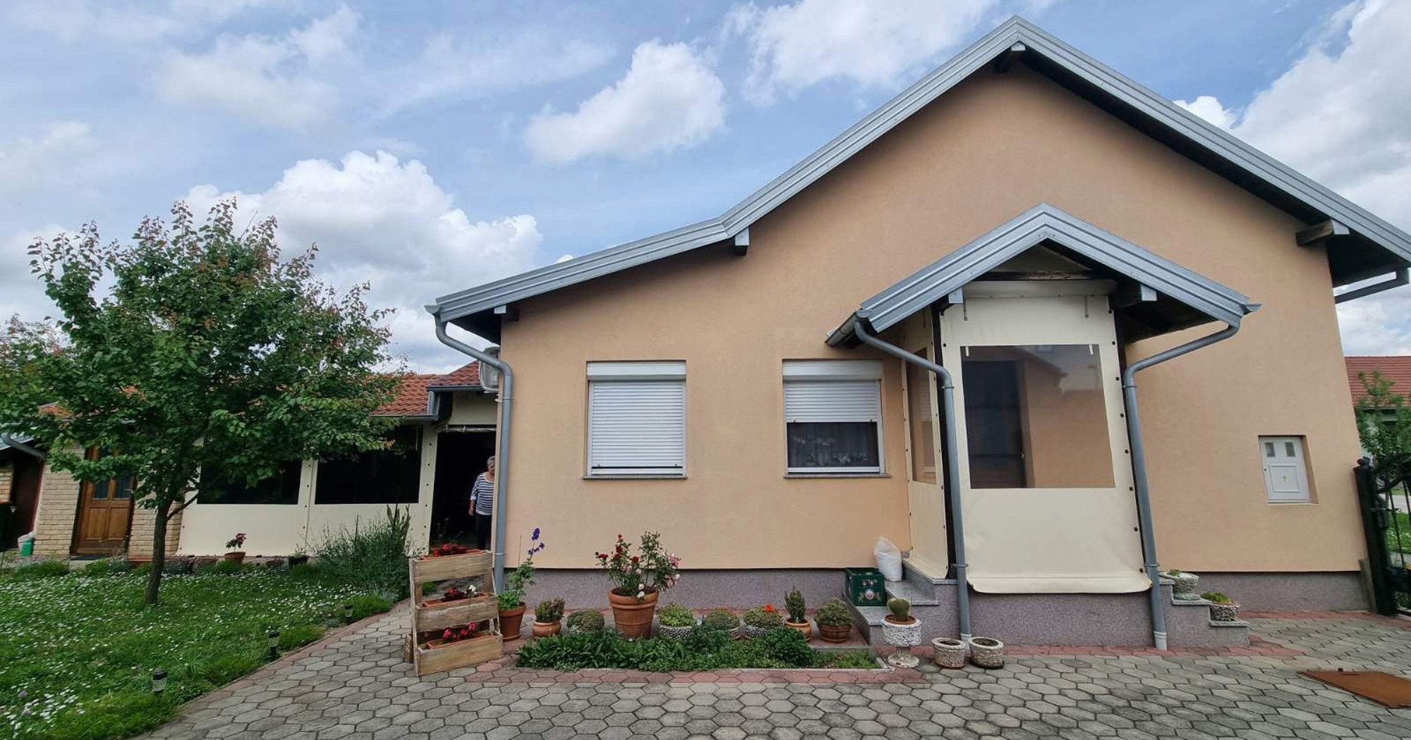 Kuća u Vukovaru s velikim dvorištem i oranicom prodaje se za 150.000 €