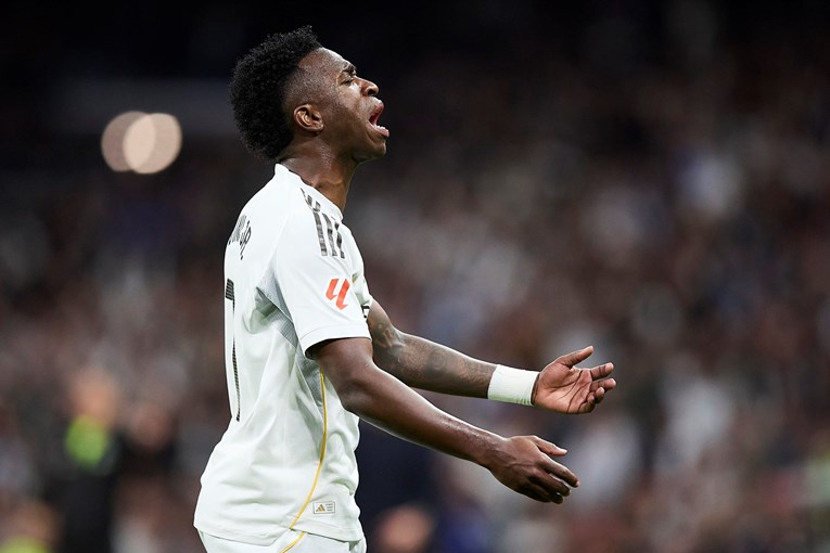 VIDEO Real s dva igrača manje kiksao kod kuće i izgubio od Celte Vigo