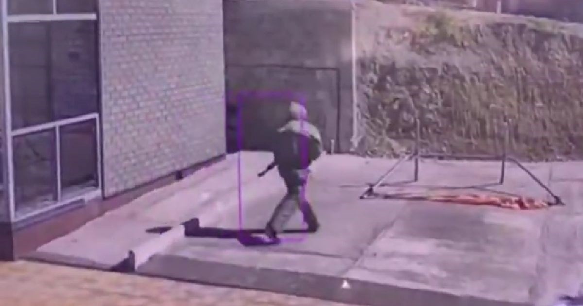 Maskirani ubojica likvidirao ruskog mafijaša pred njegovom vilom, sve je snimljeno