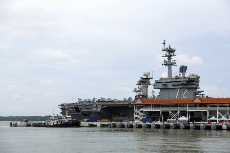 USS Abraham Lincoln krenuo prema SAD-u nakon više od 250 dana na moru