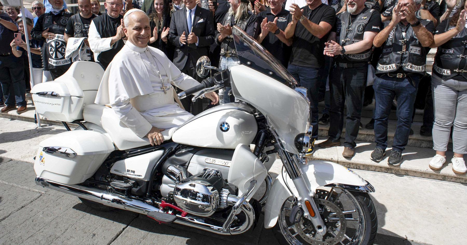 Motocikl s potpisom pape Lava ide na dražbu, mogao bi doseći cijenu od 60.000 eura