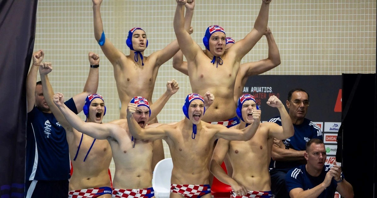 Mladi hrvatski vaterpolisti svladali Srbiju i ušli u polufinale Europskog prvenstva