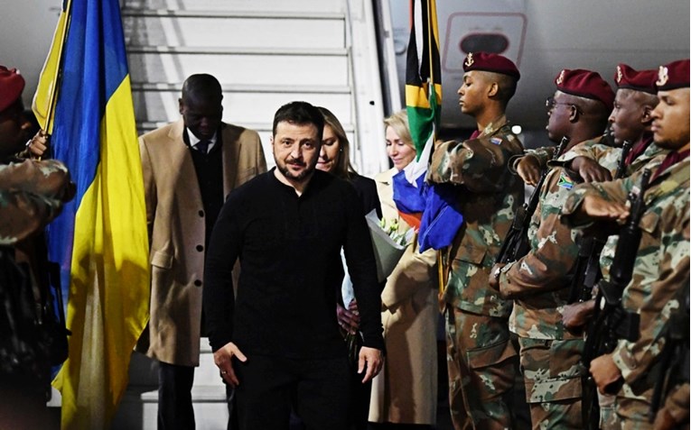 Zelenski iz Južnoafričke Republike: Ruski napadi moraju prestati, odmah se vraćam