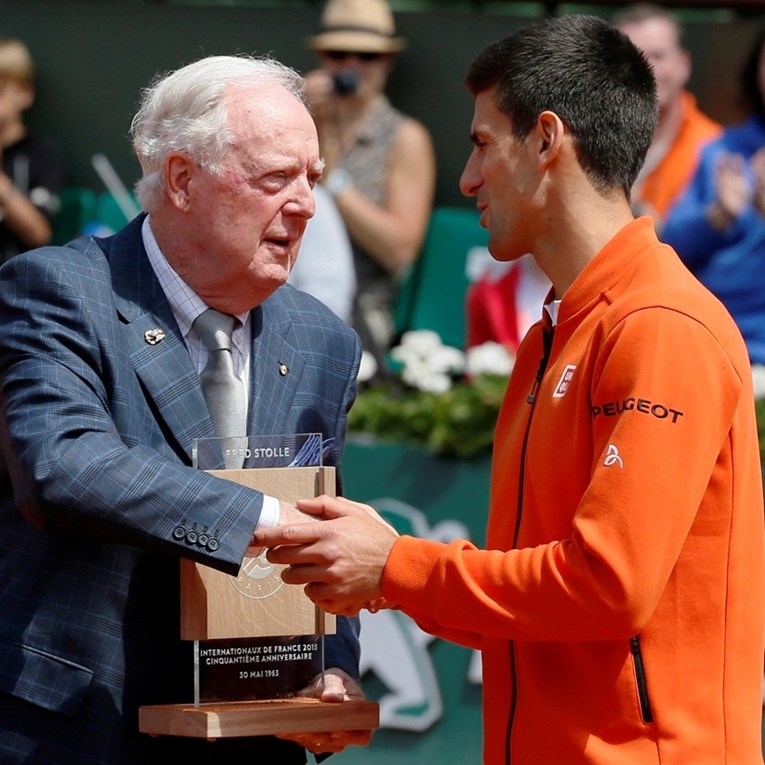 Umro je Fred Stolle, tenisač koji je bio broj 1 u singlu i paru