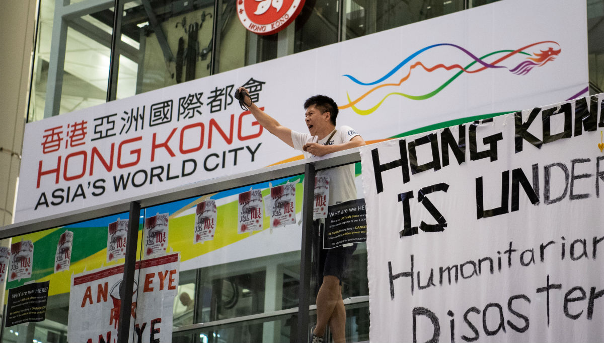 Nastavljaju se prosvjedi u Hong Kongu, čelnica poručila: "Grad tone u ponor"