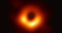 Znanstvenici: Crne rupe izgledaju kao hologram