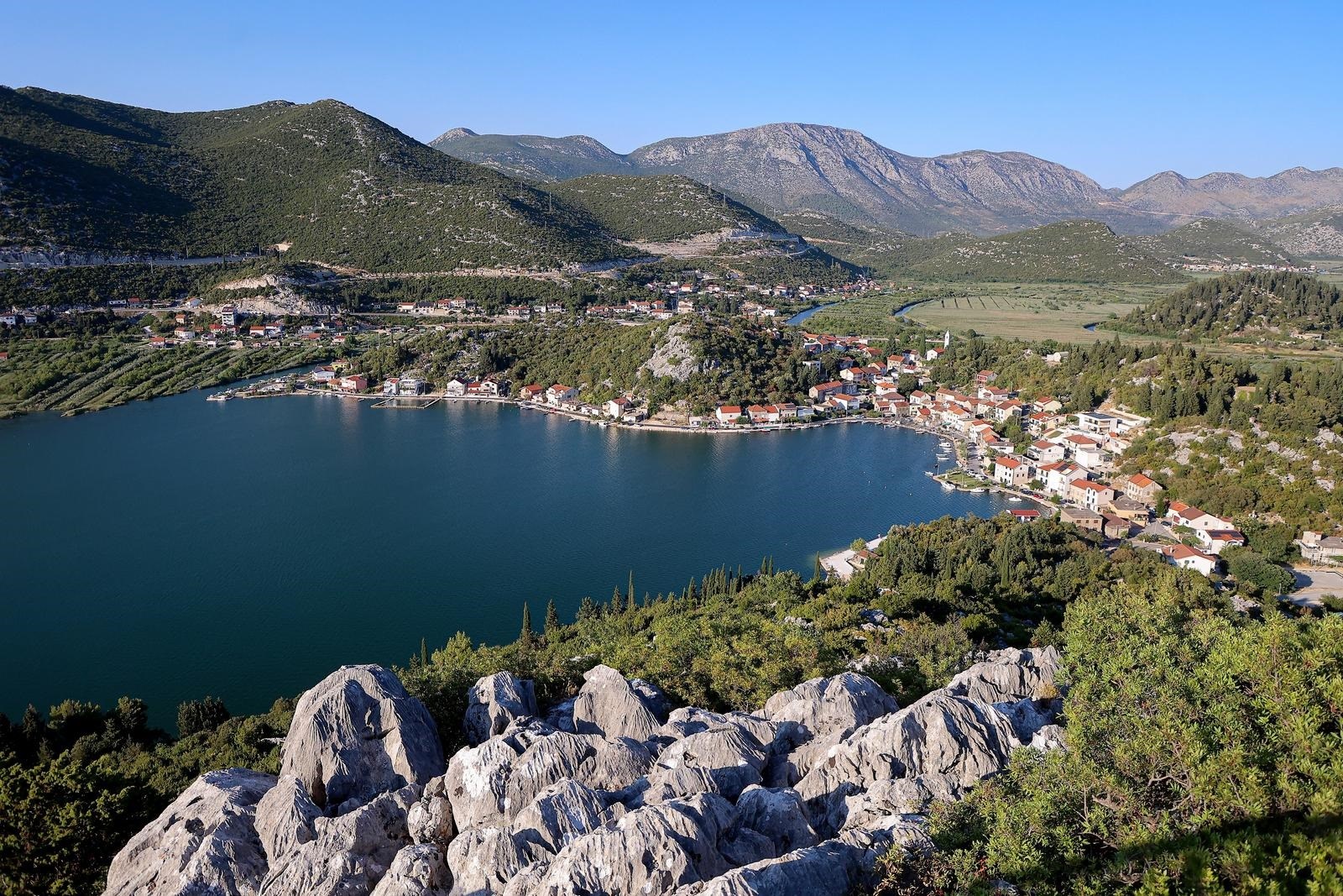 Majka osumnjičena za ubojstvo tek rođene bebe u Pločama