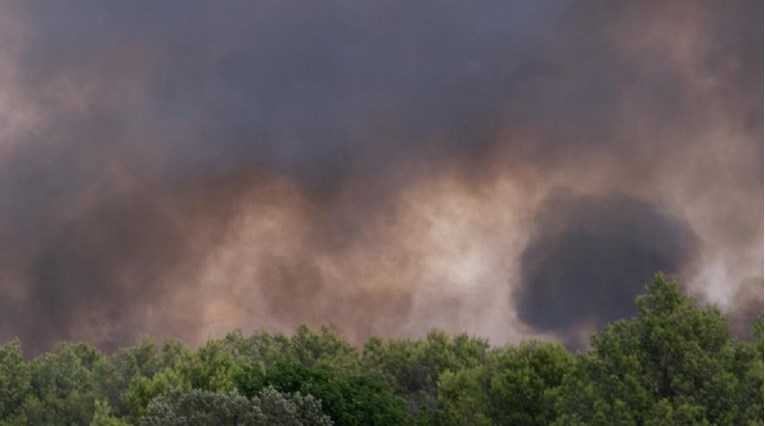 Na Velebitu gori sedmi dan, bura i mine su ogroman problem: "Opasnost raste"