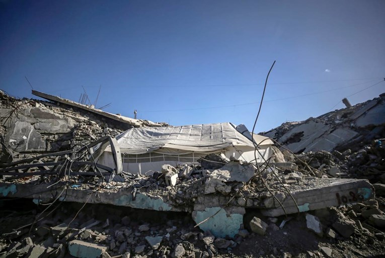 Izrael napao Gazu, tvrdi da je Hamas prekršio primirje. Ubijeno najmanje devet osoba