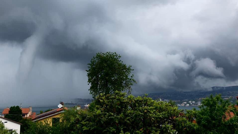 VIDEO Na sjeveru Jadrana uočen vrtlog. Meteorolog: To je tornado