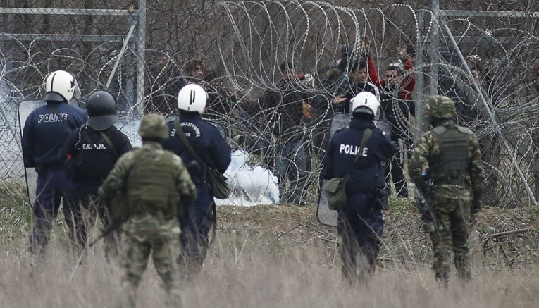 Turska na granicu šalje 1000 policajaca, sprječavat će vraćanje migranata