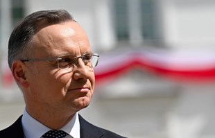 Poljski predsjednik izrazio sućut Irancima zbog nesreće. Poljaci bijesni