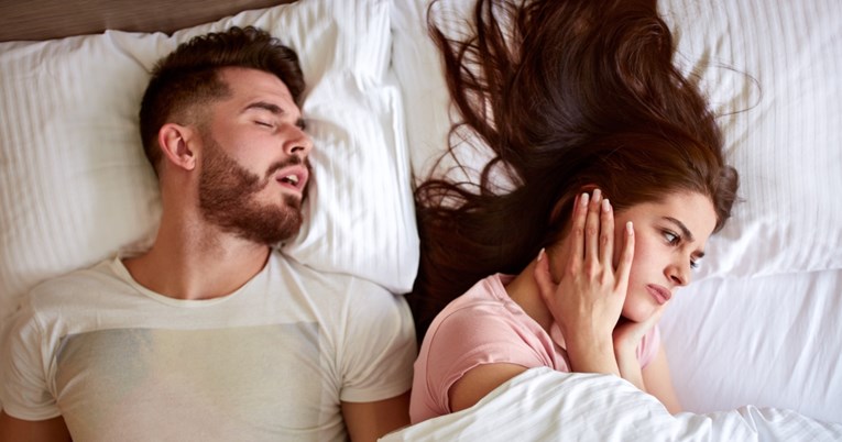 Žene gube tri sata sna u noći, a muškarci su dijelom za to krivi